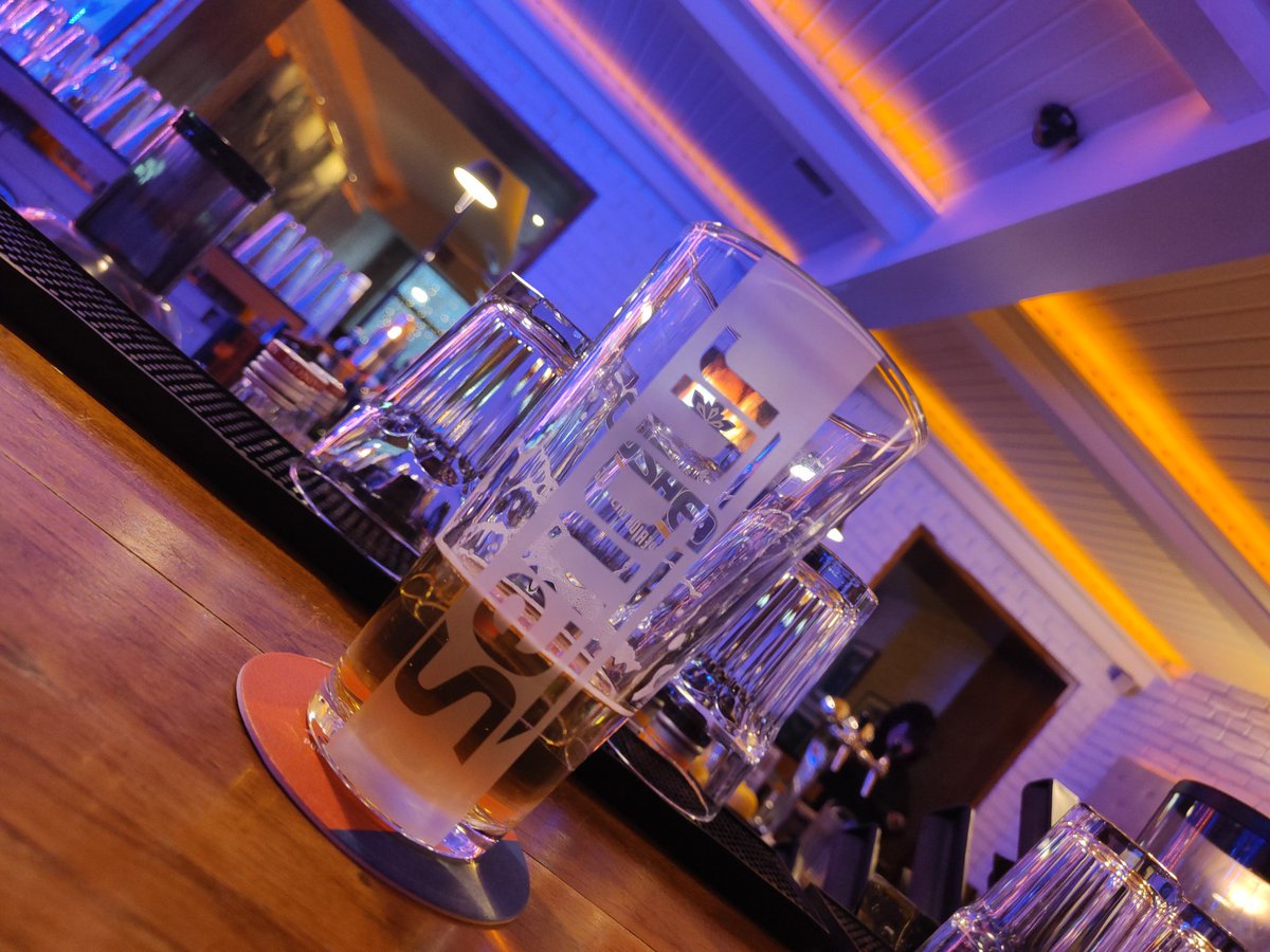 #ops Төрөө 😇😈 tweet media