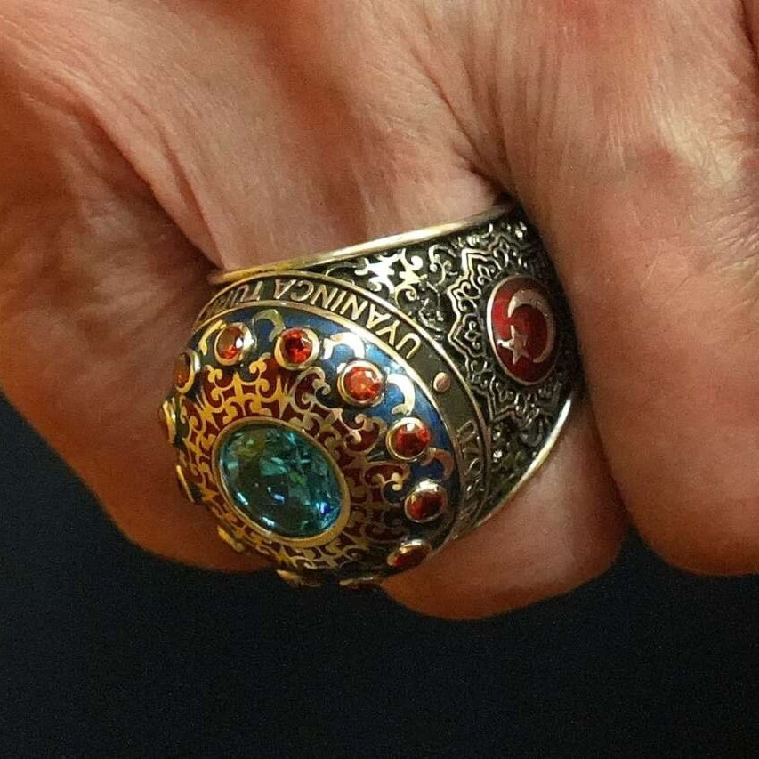 Pusholder tweet media