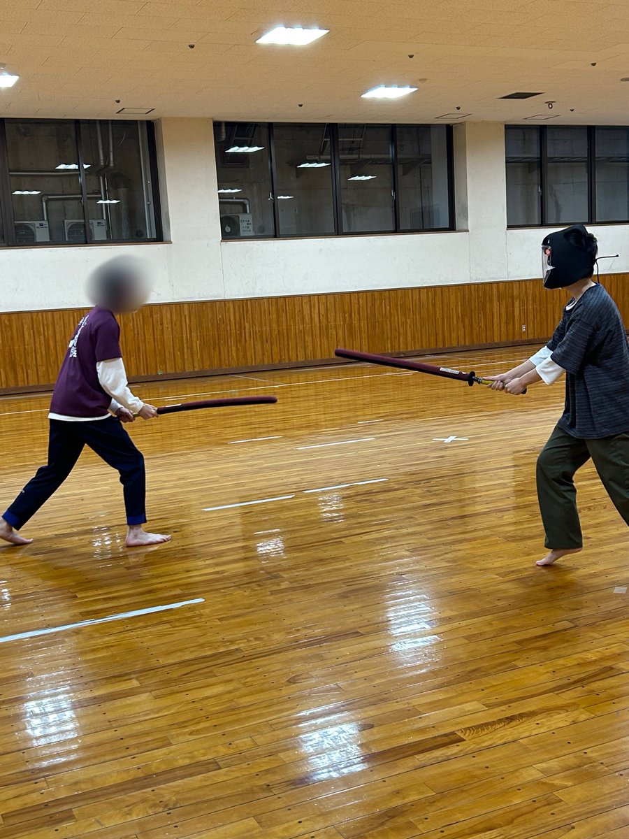 BukkyoSC's tweet photo. 佛教大学スポーツチャンバラサークルです！

4月21日の体験会ではリピーターとして1名来てくれました！

3回目ということもあり打ちが鋭く先輩にも勝利を収めていました！

体験会も残すところ後2回なので興味がある方はぜひ体験してみてください！ https://t.co/OmOHQVGbn0