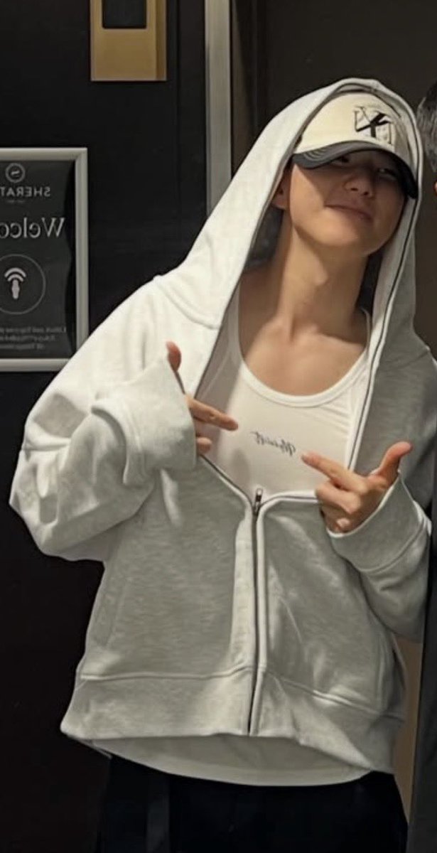 pepper🦝 tweet media