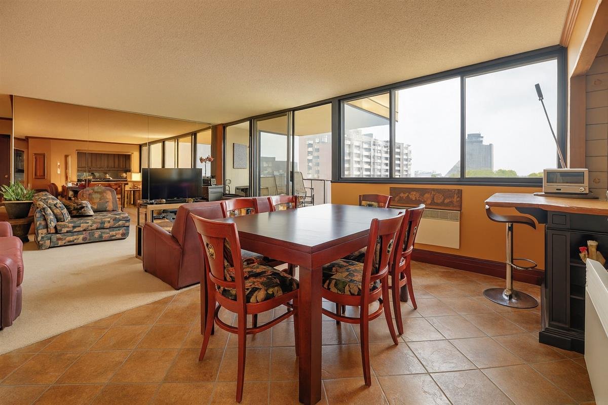 stephanebruyere's tweet image. No0085 Montcalm. Condo. Prix demandé initial de 589,000$. Vendu 485,000$. #immobilier #deal