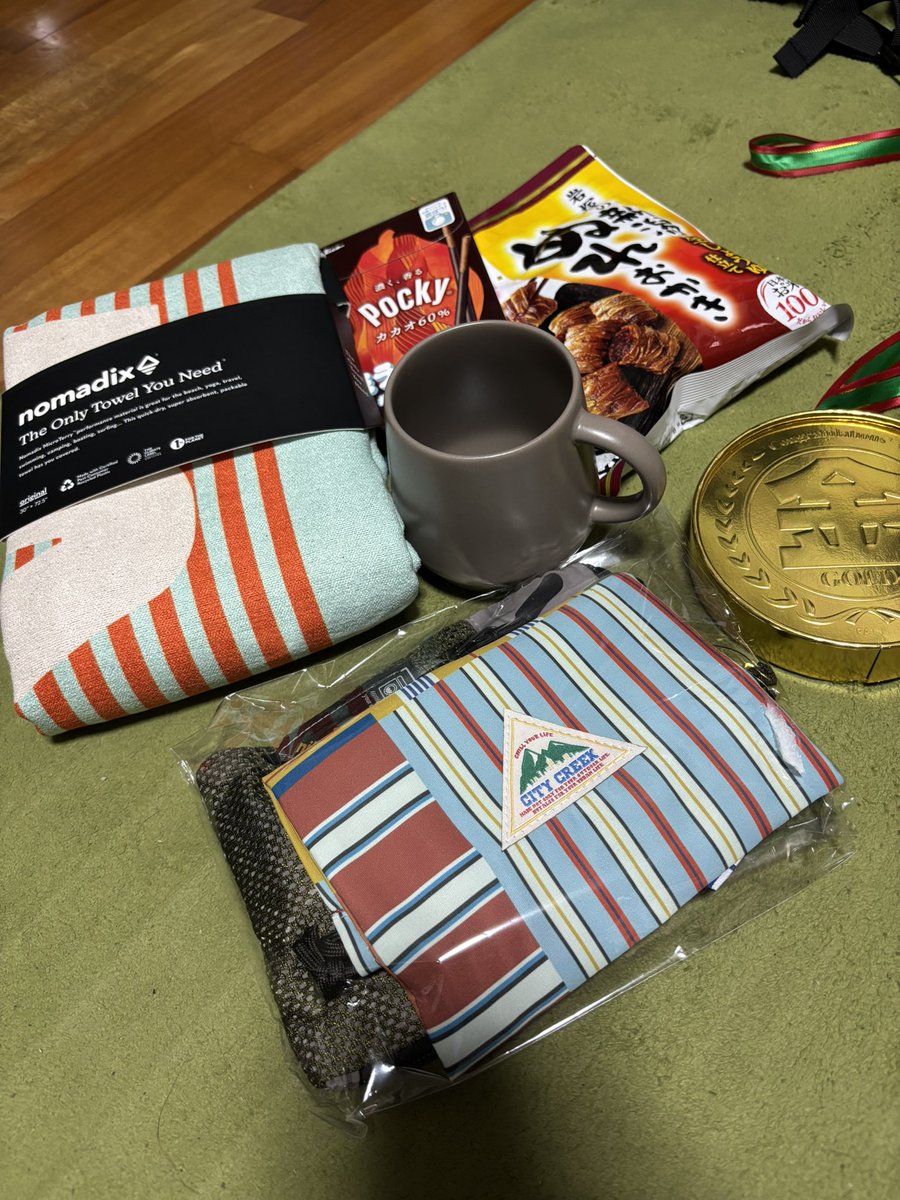 yoc0416's tweet photo. 2026 April 16 🎂
タイからの帰国の日に56歳になりました👴
毎年アジアツアー最終日のパーティーで皆さんにお祝いしていただいでいます🇹🇭🙏
56歳も世界中のビーチバレーボール（スポーツ）を愛する仲間たちと面白がって過ごして行きたいと思います🕺
各SNSでたくさんのお祝いコメントありがとうございました🙇‍♂️