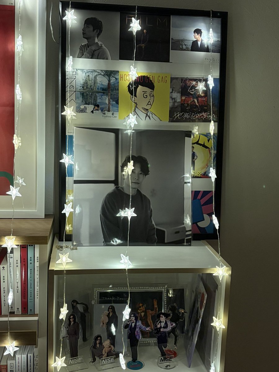 M_gimugi's tweet photo. 円盤もいつ届くか分からないしタワレコにも行けなさそうで普通に気分落ちたから代わりに部屋を明るくしといた https://t.co/X7ZMmTVmmO