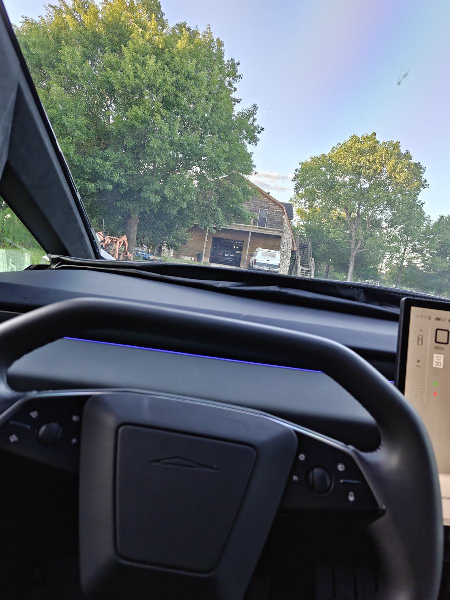 TeslaPhx's tweet photo. @Teslaphx 2.5week road trip: 
Phoenix to Tulsa (1110 miles). 
Left Tulsa to go to Ft Worth (315 miles). 
Left Fort Worth to Houston (259 miles). 
Left Houston to go back to Fort Worth (259 miles).
Next is Fort Worth to Amarillo (341 miles).
And finally Amarillo back to Phoenix (832 miles).
Nothing like a 3100 mile trip in the best road trip vehicle ever! @cybertruck