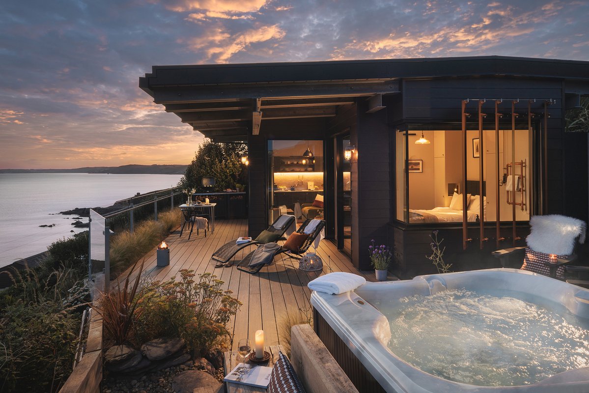 theguide_uk's tweet image. PL RT Win £500 gift voucher to put towards a luxury getaway in a hidden corner of the UK with @BoutiqueRetreat #win #giveaway #competition bit.ly/4dq01K9