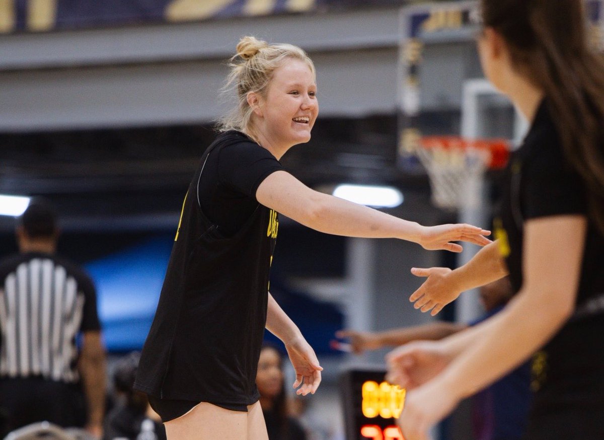 6’3” Jocelyn Gesner ‘27 tweet media
