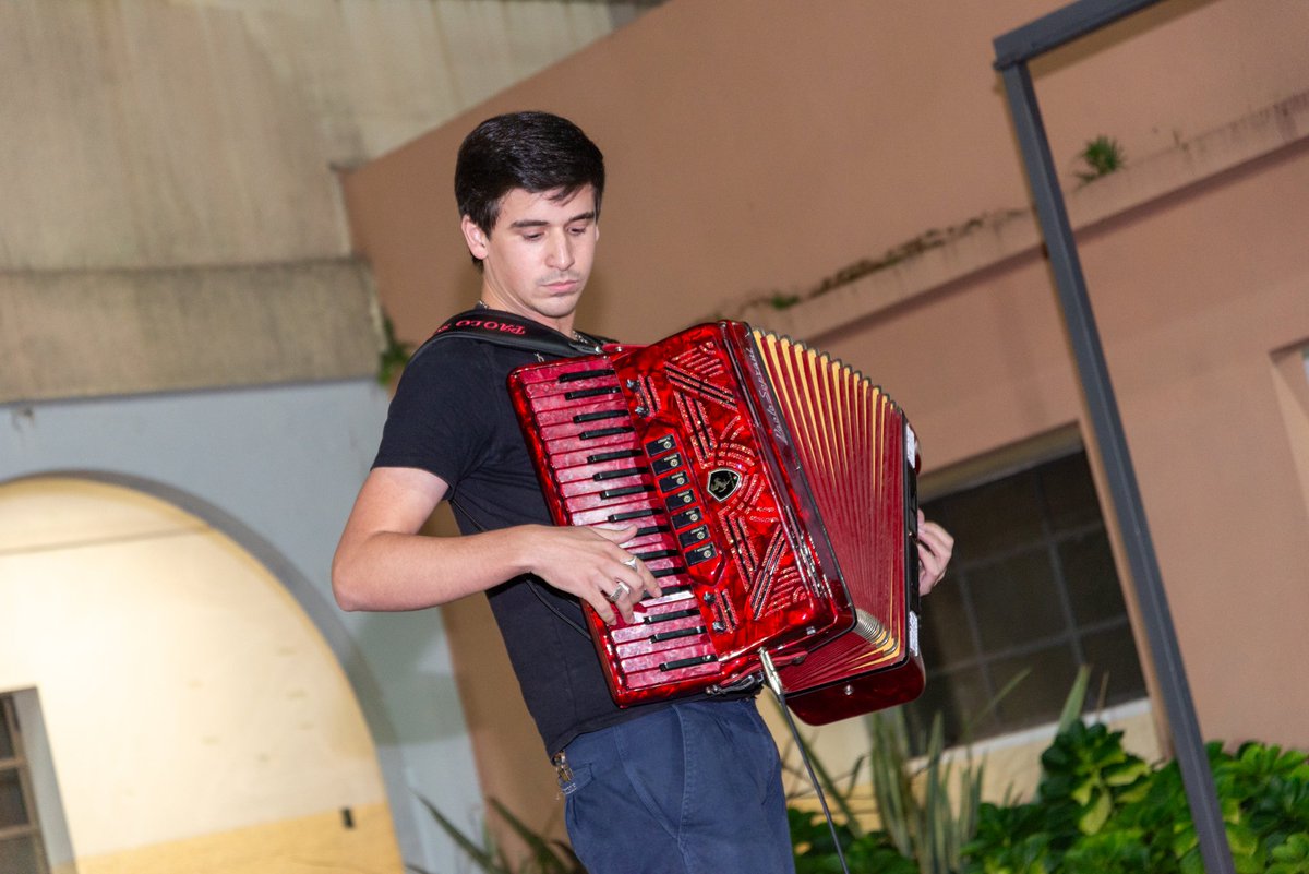 IdTacuarembo's tweet image. 500 alumnos, una comunidad, infinitas posibilidades. 

 #IDT #Educación #Cultura 
#construyendosueños