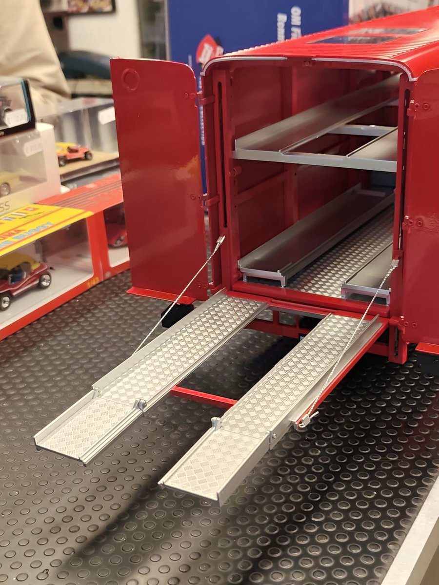 cars_tiny's tweet image. OM 150 Rolfo Scuderia Ferrari Werke 83 Scala 1:18 a 273€ da Tiny Cars #tinycars #diecast #ferrari #scala118 #model