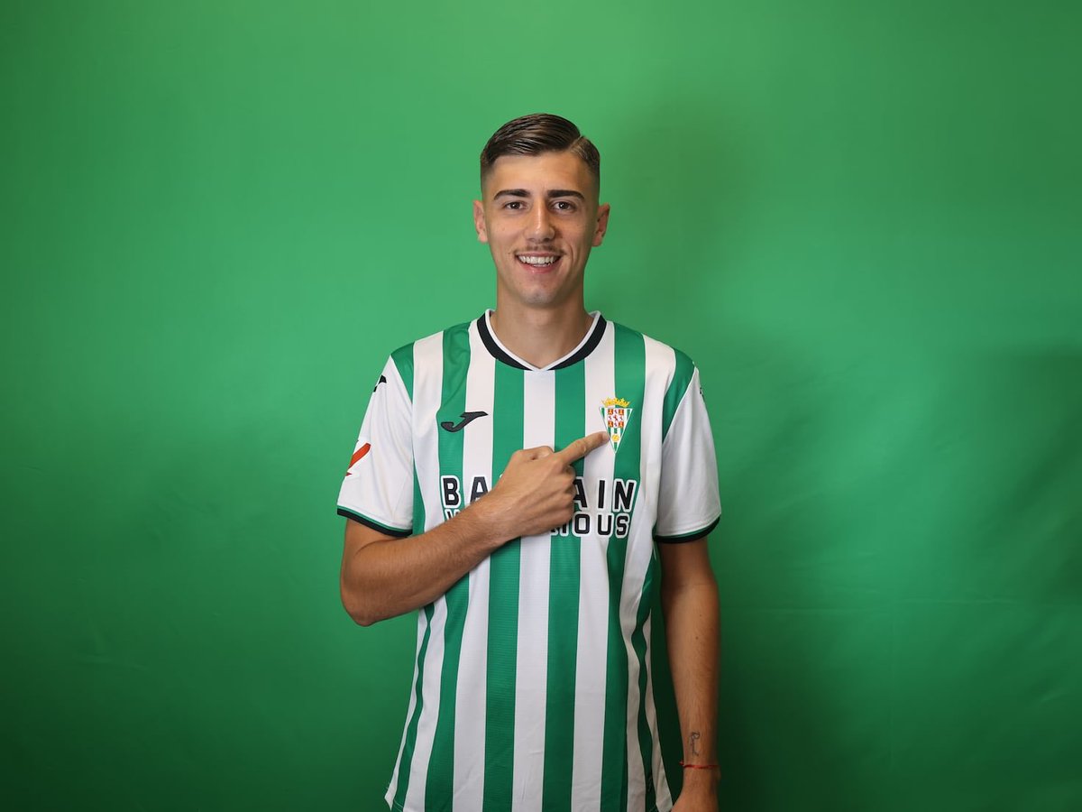 🔵⚪️👀 El <a href="/RCDEspanyol/">RCD Espanyol de Barcelona</a> muestra un interés fuerte por 𝐃𝐀𝐍𝐈 𝐑𝐄𝐐𝐔𝐄𝐍𝐀.

El centrocampista cedido en el <a href="/CordobaCF_ofi/">Córdoba CF</a> por el <a href="/VillarrealCF/">Villarreal CF</a> está haciendo un gran curso en segunda división.

En Portugal e Inglaterra también hay interés por el futbolista.

Vía <a href="/esportbase/">ESPORTBASE Media</a>