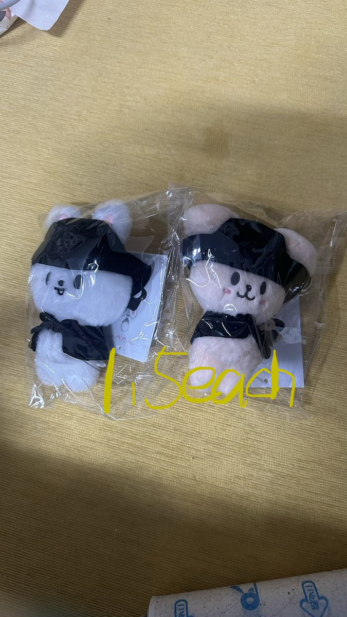 zerzerishere's tweet photo. 스키즈 스트레이키즈 셀레브레이트 팝업 굿즈 양도 팬미팅 굿즈 도미네이트
sell wts straykids dominate celebrate goods 스키주 skzoo
1.0이상 거래가능

 메그네 플러쉬 안대 틴케이스 페이스 파우치 키링 방찬 리노 창빈 현진 한 승민 아이엔  flush tincase https://t.co/lFFo8Uxr5X
