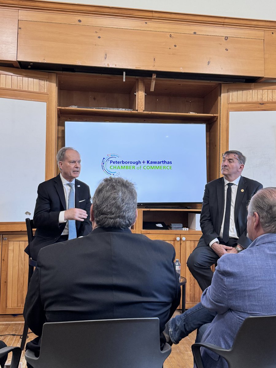 PtboRealtor's tweet photo. Fascinating conversations with MPP @davesmithptbo and Finance Minister @peterbethlenfalvy 

A great round table meeting with hosted by @ptbokawarthaschamber for 5 Star Members. https://t.co/Voqs46VyQU