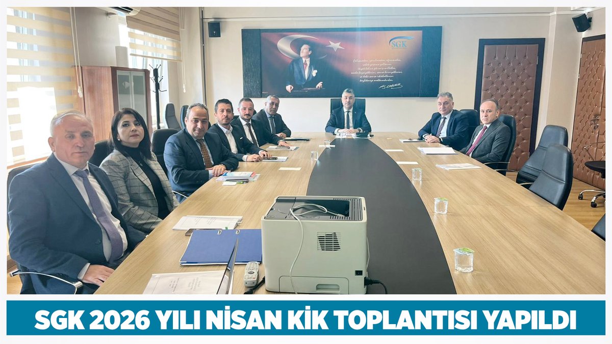 BuroMemurSen_'s tweet photo. SOSYAL GÜVENLİK KURUMU (SGK) 2026 YILI NİSAN  KURUM İDARİ KURULU (KİK) TOPLANTISI YAPILDI

Şube Başkanımız Selami Toygar ve Ankara 5 No’lu Şube Başkanımız Çağrı Mülazımoğlu; kurumu temsilen Kurum Başkan Yardımcısı Engin Akyol, Personel Daire Başkanı Ahmet Kavgacı ve Destek Hizmetleri Daire Başkanı Aydın Emanet katıldı.

Toplantıda konuşan Genel Başkan Yardımcımız Hüseyin Yüksel, sorunlarından arındırılmış bir çalışma ortamının personelin motivasyonunu yükselteceğini ve buna bağlı olarak verimliliği önemli ölçüde artıracağını ifade etti.

Yüksel, 8. Dönem Toplu Sözleşmede hüküm altına alınan, “sosyal güvenlik uzman yardımcısı ve sosyal güvenlik uzmanı kadrosu ihdası için çalışma yapılacaktır.”  hükmünün bir an önce yerine getirilmesi gerektiğini vurguladı. 

Çalışma hayatında iş ve aile uyumunun desteklenmesinin önemine de vurgu yapan Yüksel, “Sözleşmeli olarak görev yapan personelin aile birliğinin sağlanmasına yönelik mazeret talepleri karşılanmalıdır.” diye konuştu.

Haberimizin ve KİK taleplerimizin tamamı için tıklayınız⤵️
🔗https://t.co/S6le2QFR5j