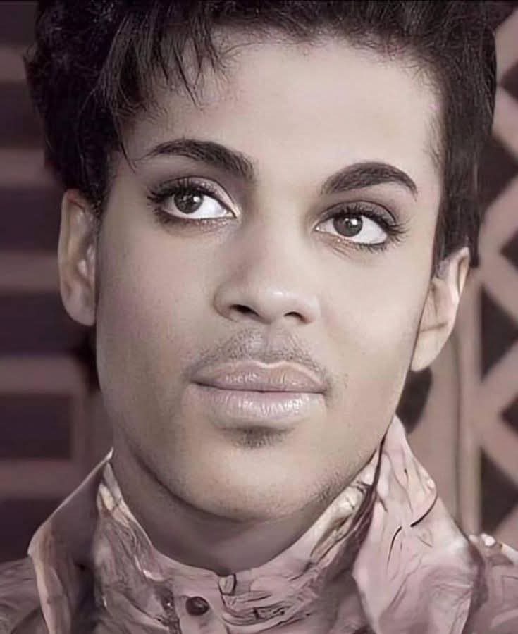 Orionforever2's tweet photo. I miss you #Prince I often wonder how much you would of gave us in those 10 yrs you've been gone.
I will always love you!!
#Foreverinmylife
#Nothingcompares2U
🎵💜🎶💛 https://t.co/FdI2CKQYHC