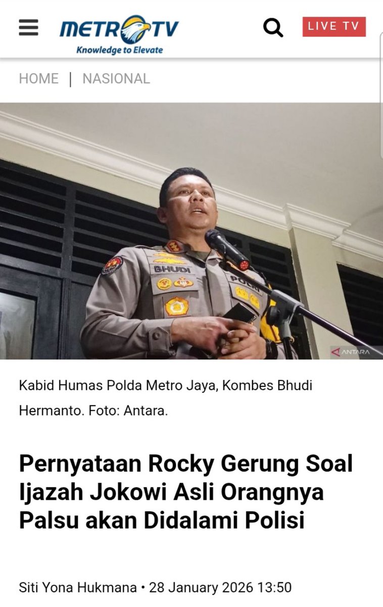 ABThree73500's tweet photo. @Sammi86Pilang Kok masih pada TERJEBAK IJAZAH ??? https://t.co/rBiGBwHYG0