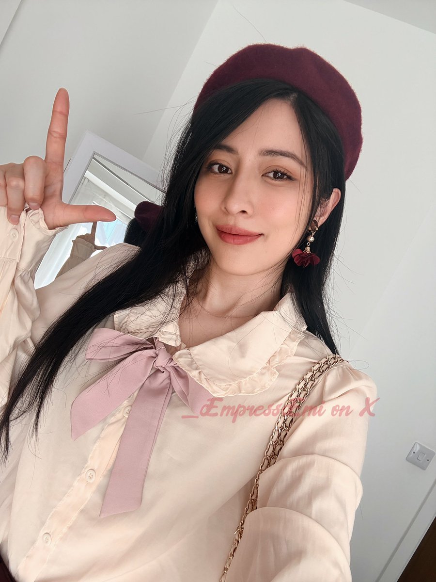 Empress Emi 💸 bday: may 9 tweet media
