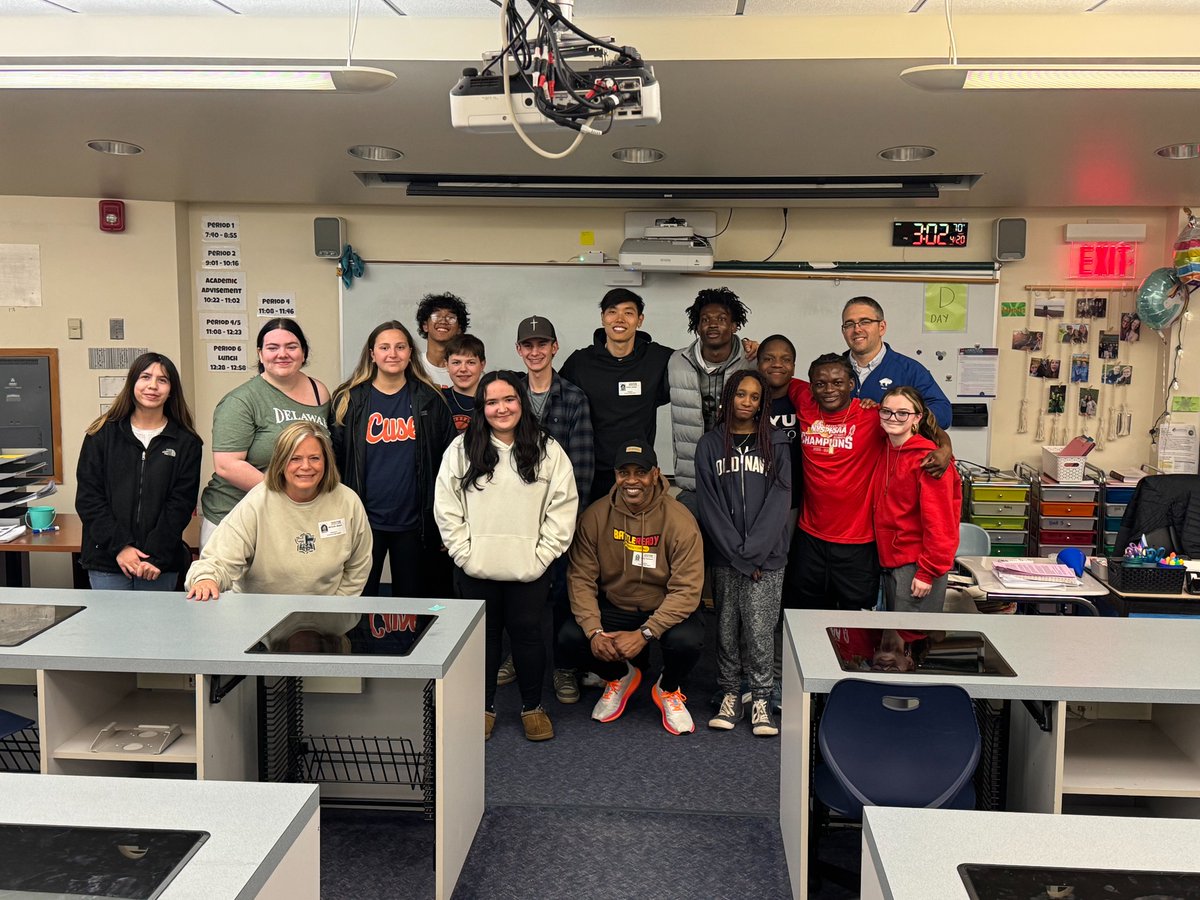 CoachBrazill's tweet photo. Grateful to have former pro athlete and author Kotaro Umeda speak with our FCA today about courage in our convictions, trusting God’s plan over our own, and finding our identity not in what we do but in who God says we are. Powerful message for our students! @FCANewYork https://t.co/cVqjzi9OPW