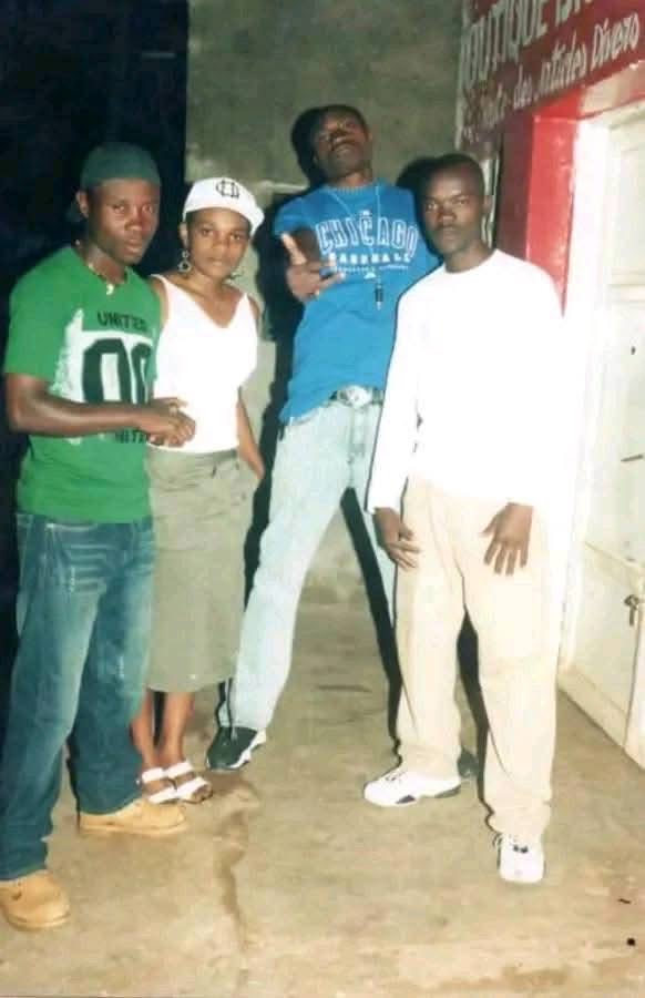 wembi_steve's tweet image. BK STARS | X-RAY AMERICANO RIP 🪦. La ville #Bukavu endeuillée .

Aujourd’hui, mon cœur est lourd.
Mon frère, mon ami, mon partenaire de musique, tu es parti trop tôt.

Americano, de ton vrai nom Byamungu Mugisho, tu n’étais pas seulement un rappeur talentueux, tu étais une âme