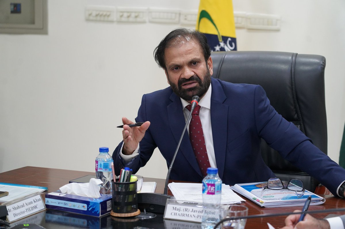 PIE_LHR's tweet image. Dr. Shahid Raza, CEO Capt (Retd) Shoaib Ali, COO Ali Moazzam Syed, and Finance Department officials also attended. Chairman Javed Iqbal said that PIEDMC is taking all possible steps to facilitate industrialists across its zones.
#PIEDMC #Development #Facilitation #SEZ