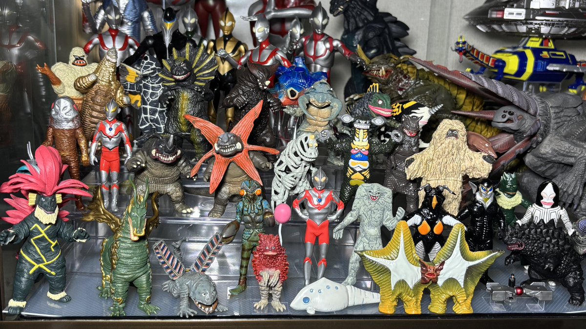 夜のフィギュア撮影会 お題『フリー』 初代ウルトラ怪獣コレクション