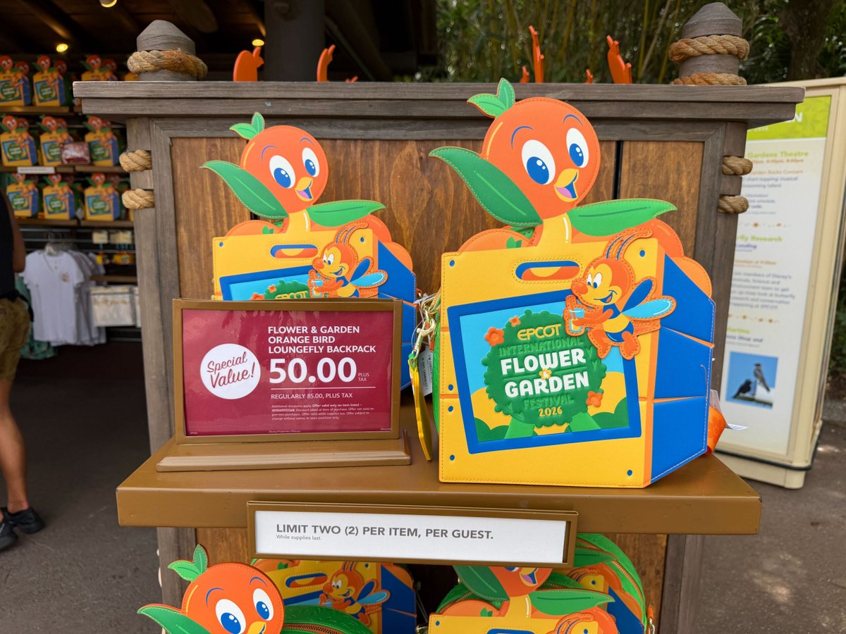 MainStChatter's tweet image. The Orange Bird Loungefly backpack has made an appearance at EPCOT's International Flower &amp;amp; Garden Festival merchandise collection, featuring a unique design resembling a wooden crate and adjustable straps.

#Disney #DisneyParks #DisneyNews

📷: WDWNT