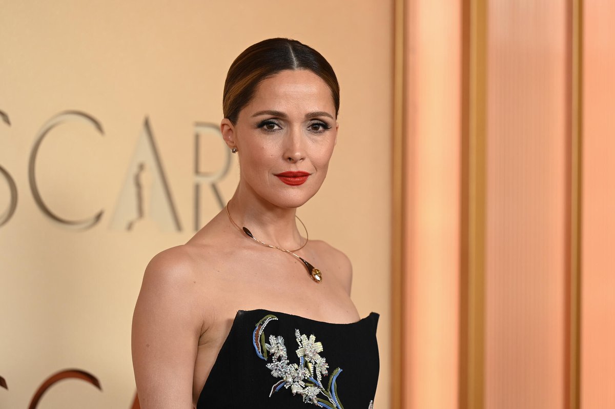 GoldDerby's tweet photo. Rose Byrne could become the 17th actress nominated for Oscar and Tony in same year https://t.co/1N3jtRB66C https://t.co/cIDIYFFd50