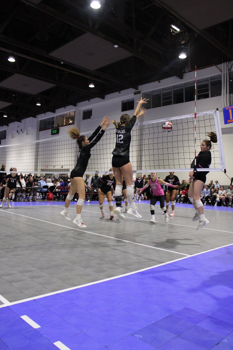 Gabbie_VB's tweet photo. Far West Qualifier - Reno, NV
#GMG π’π¦
#committed #pingdom #classof2027 #gocats πΎπ
@MeanGreenVB @Skylinejrs @planovball
@PDTexas @VBadrenaline @vbconnection @GMsportsmedia1 @BigDMedia19 @CoachMikeDZ @VYPEDFW @SportPrepX @DirectRecruits @324Sports_ @nxt1sports @DfwSho https://t.co/X1E6O7hh8b