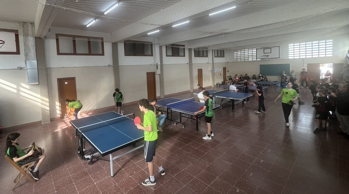 CEspSolsones's tweet photo. 🏓FASE COMARCAL DE TENNIS TAULA🏓
Una trentena de participants van disputar la comarcal de tennis taula que vam disputar divendres passat amb un nivell molt alt de joc i unes partides vibrants. Tot gràcies a l’ ajuda de @cttsolsona ❗️Classificacions a: https://t.co/y6snk0e7hZ https://t.co/k3D1TPnexz
