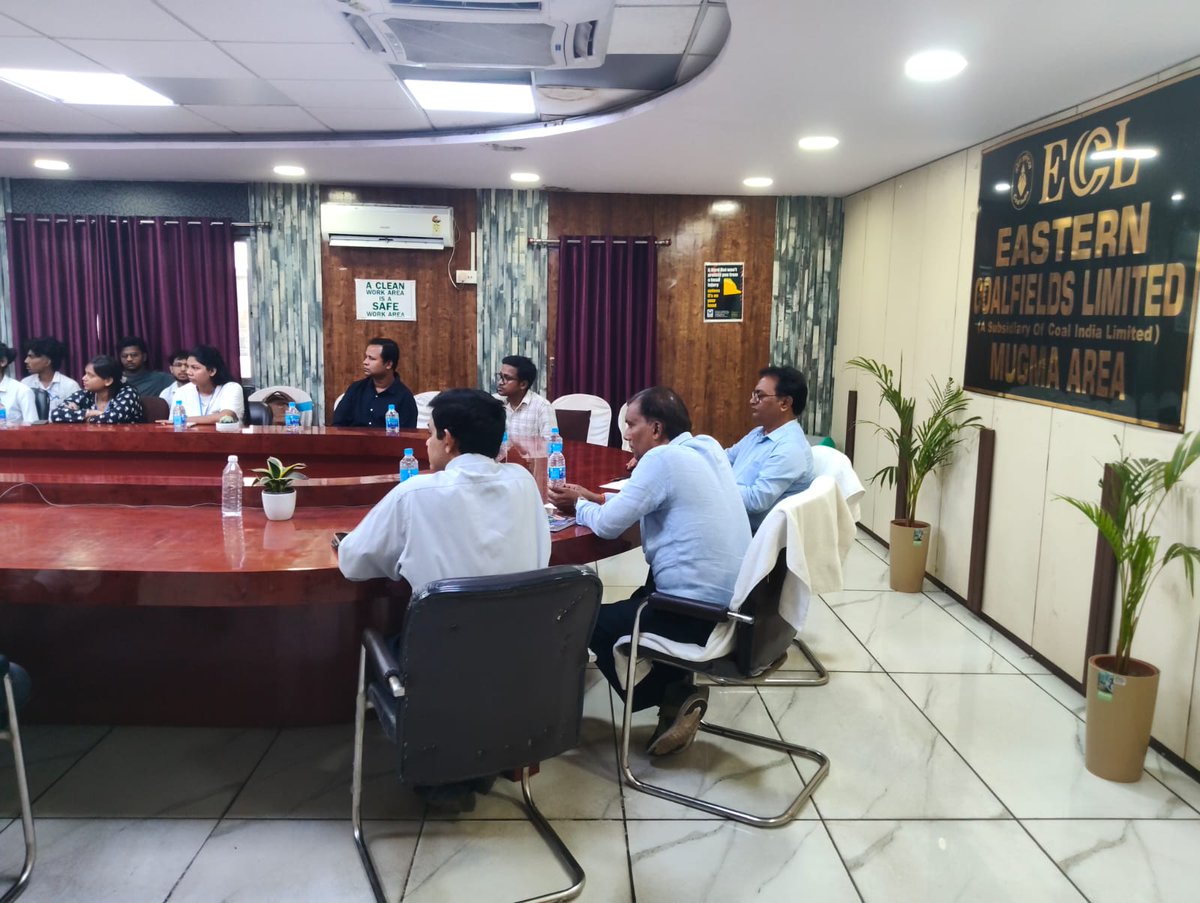 easterncoal's tweet photo. The Certificate Distribution Ceremony for the first batch of the CSR Skill Development Project – Guest Service Associate (F&amp;B) was successfully conducted on 21st April 2026 at Mugma Area. https://t.co/uOzbUl4Tcb