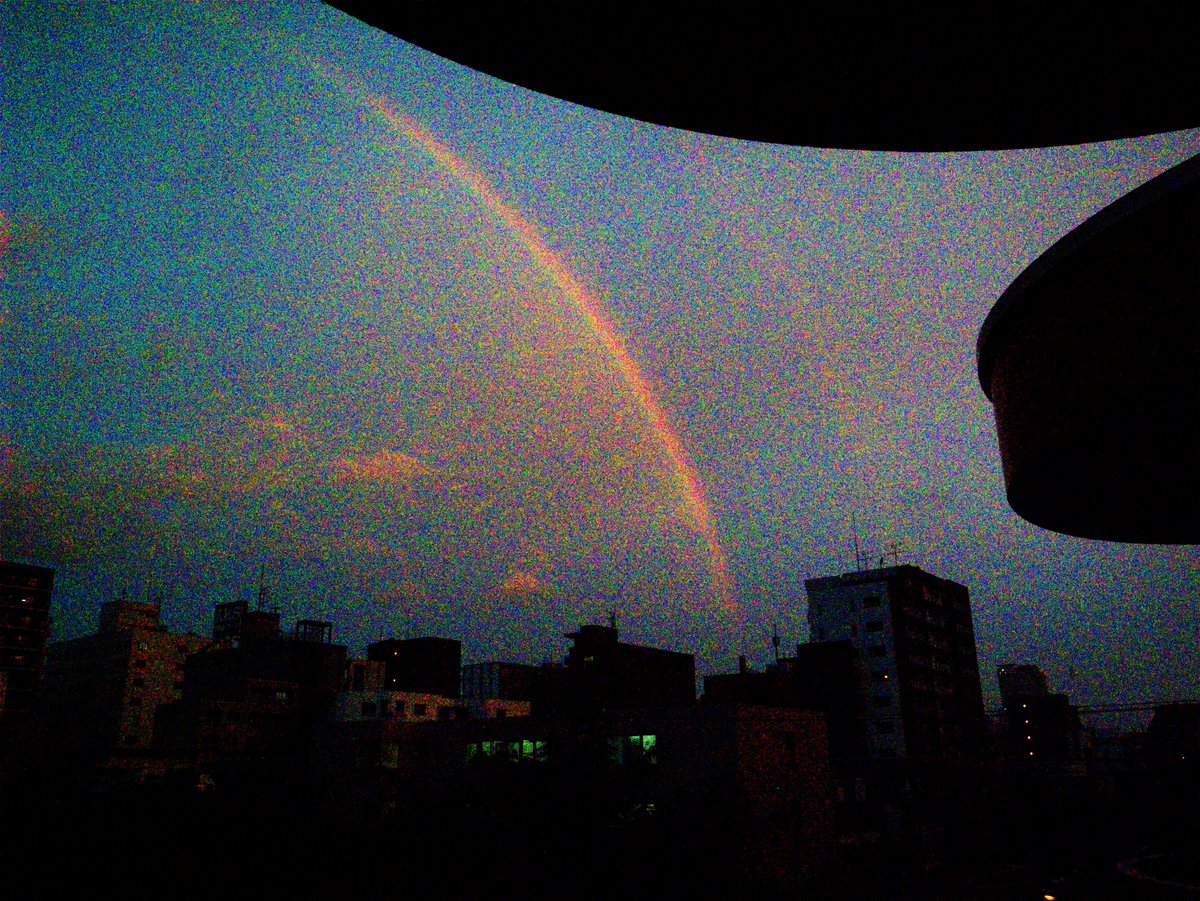froooooog's tweet image. [ Daytime Rainbow ]
2011
#RICOH #GRD2

#Photography #PhotoArt
#PhotoLovers
#写真好きな人と繋がりたい