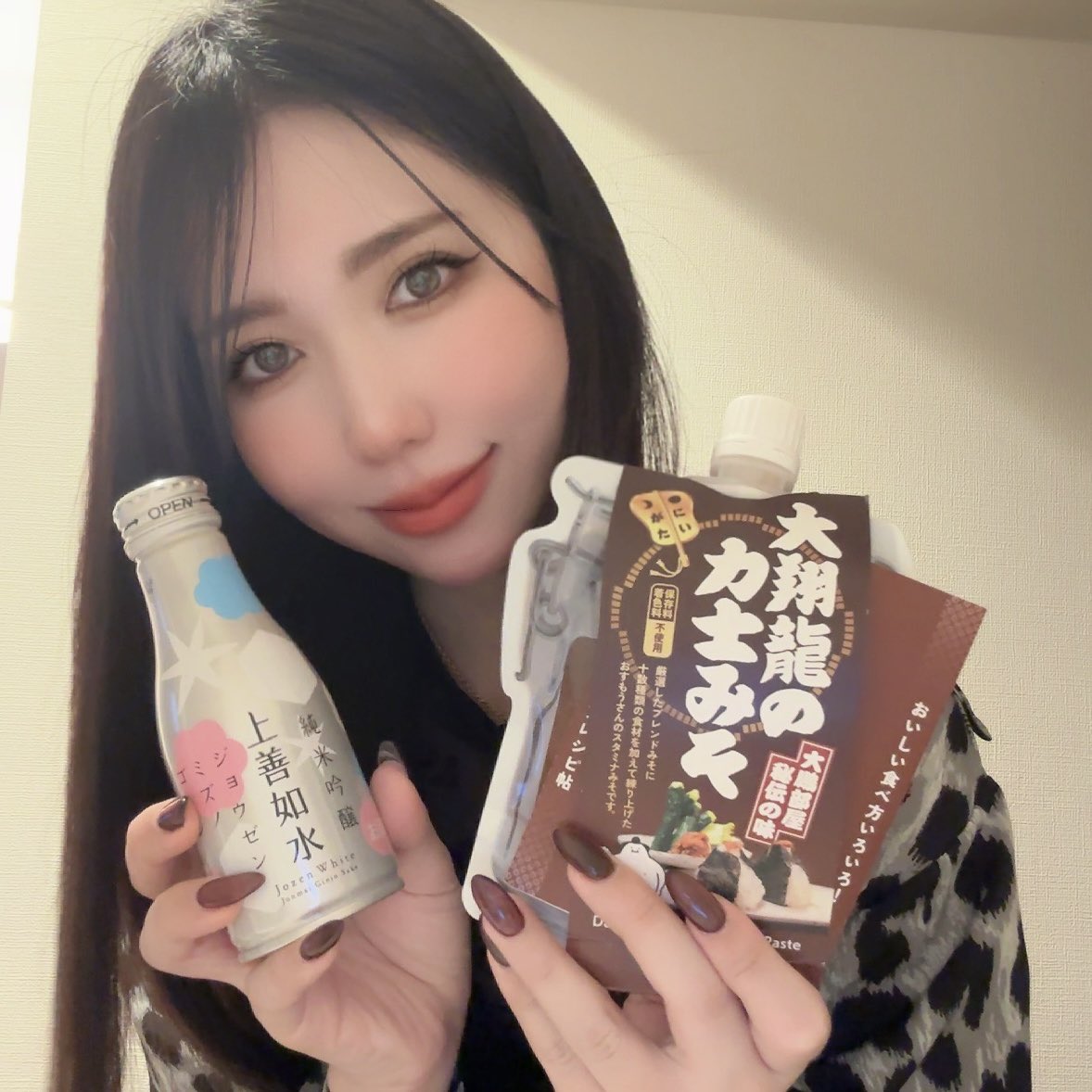 エナジードリンクと力士みそ😂
私の好きなものわかってくれててさすがｗいつもありがとうね♡

4月もすもうプレイ多し✨
身体気遣いながらやってくれてありがとう🥺
筋肉痛治る暇ないうれしい悲鳴🐥🐥🐥