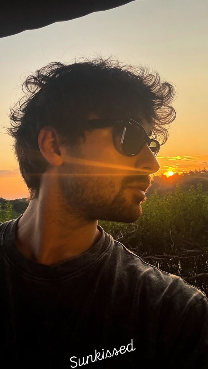 allaboutnavruz's tweet image. Alp Navruz instagram hesabında yeni bir story paylaştı. ✨️ 

#AlpNavruz • @AlpNavruz