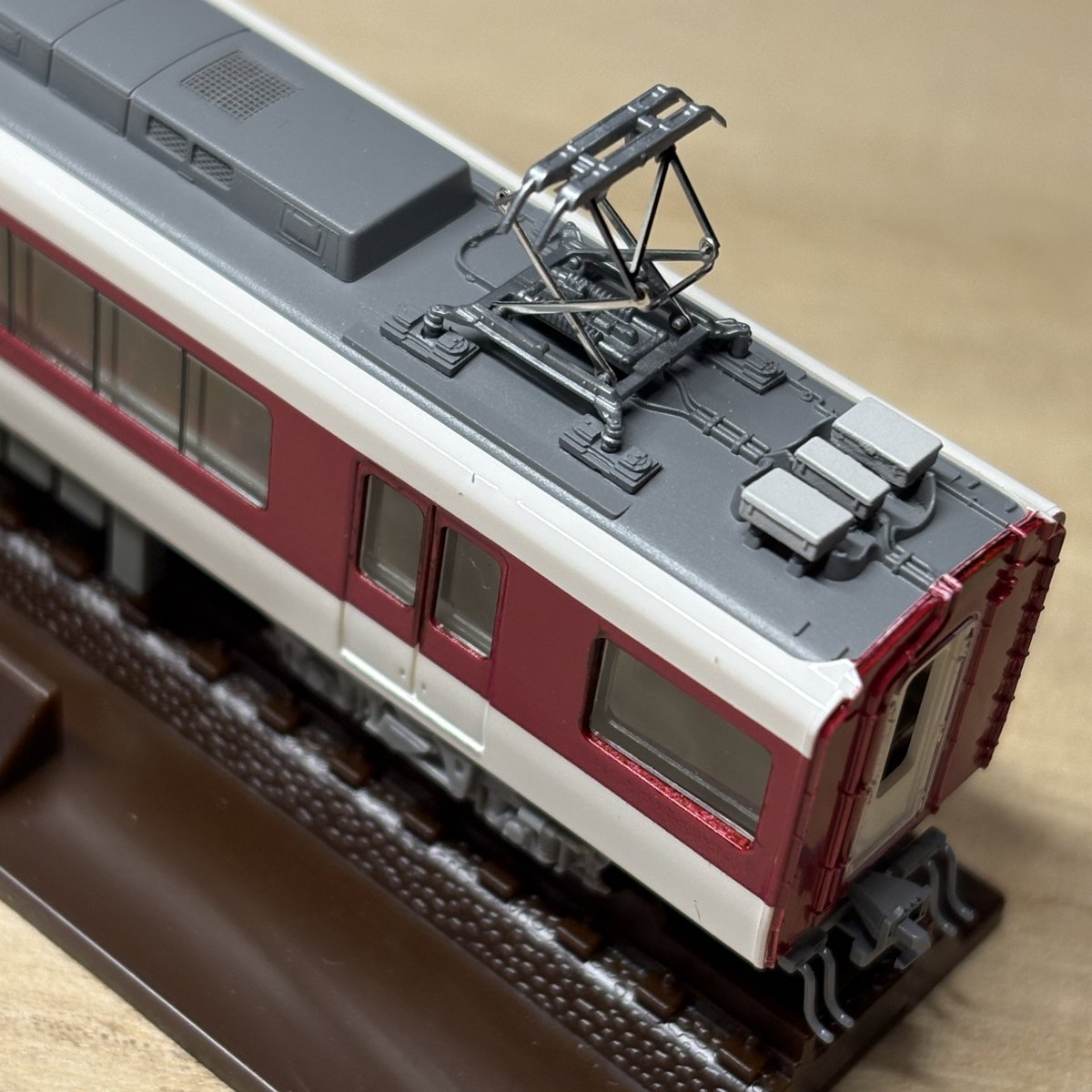 factorail's tweet photo. 発売中のヒューズ箱Ａ、パンタ台Ａの使用見本を新しく製作しました。
せっかくなので車両丸ごと軽加工して見本品として即売会等で展示させていただきます。

どちらも次回即売会でも持ち込みますのでぜひお求めください！ https://t.co/upp1w5Qwzd