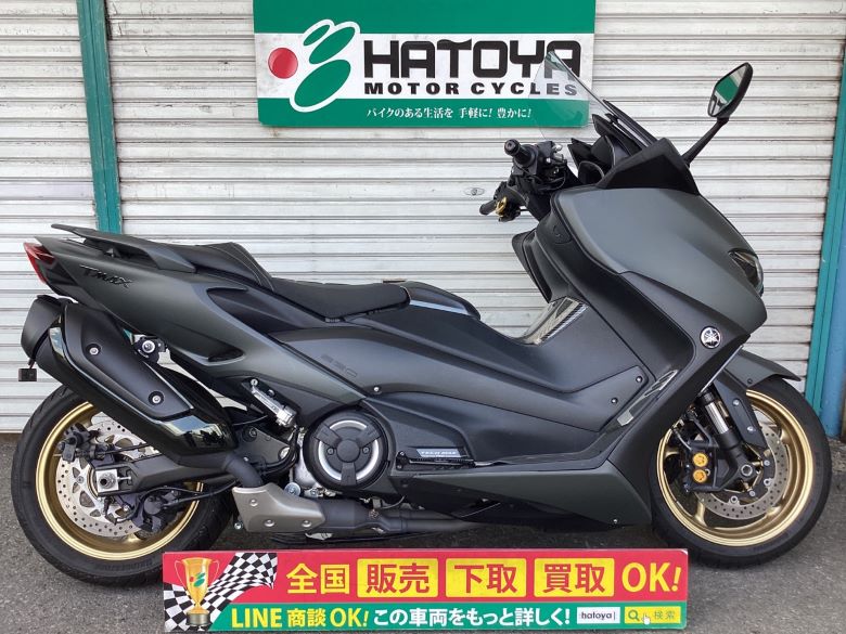 TMAX560が入荷しました 純正ユニバーサルステーにUSB電源