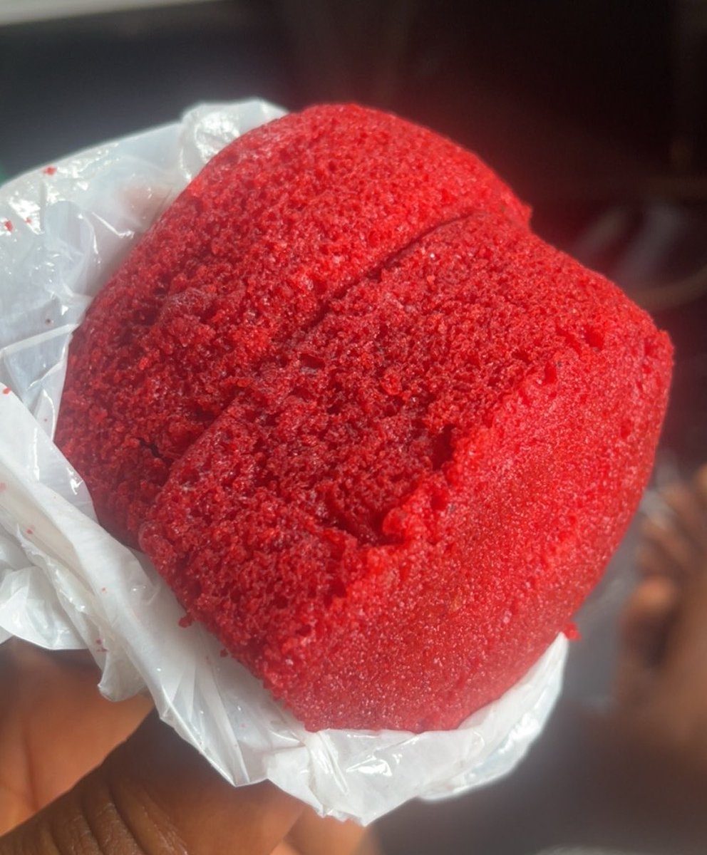 Would you eat this cake? 🤤