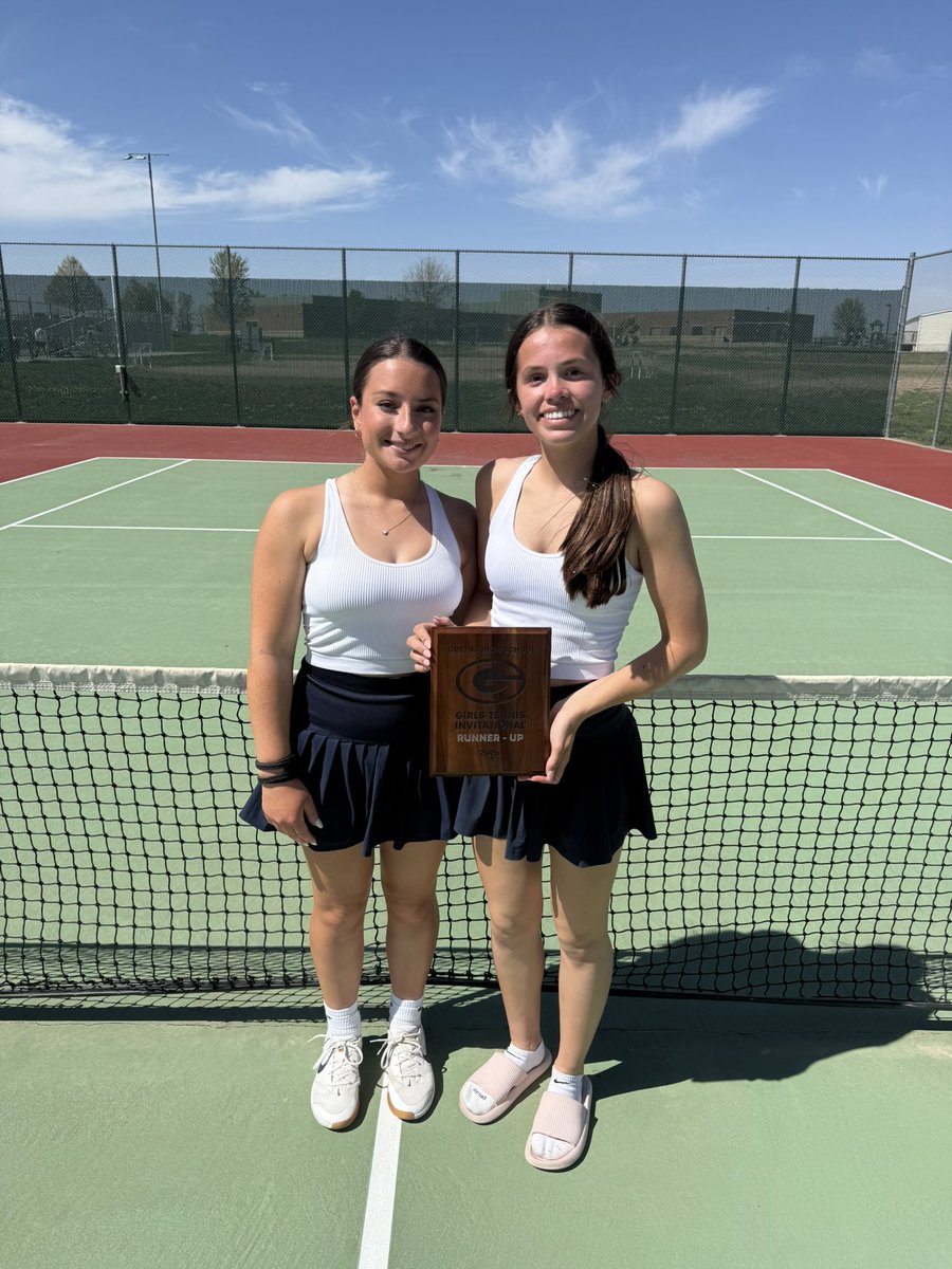 LSBTennis1's tweet image. Congratulations to the following medalists at the Gretna Invite yesterday!
Addy 2nd 1 Singles
Elsa 1st 2 Singles
Reese/Addison 4th 1 Doubles
Jayda/Sophia 1st 2 Doubles
#teameffort!