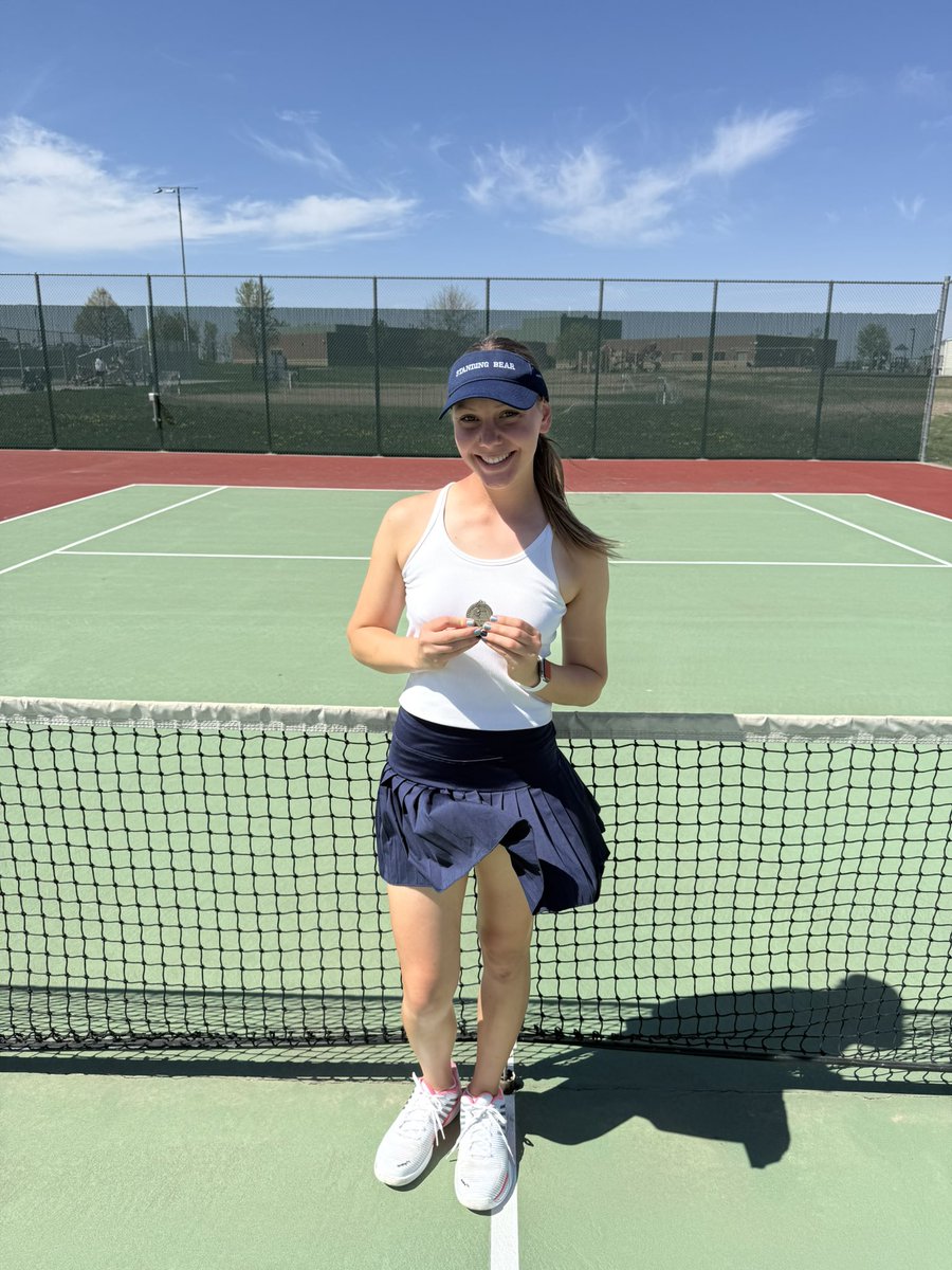 LSBTennis1's tweet image. Congratulations to the following medalists at the Gretna Invite yesterday!
Addy 2nd 1 Singles
Elsa 1st 2 Singles
Reese/Addison 4th 1 Doubles
Jayda/Sophia 1st 2 Doubles
#teameffort!