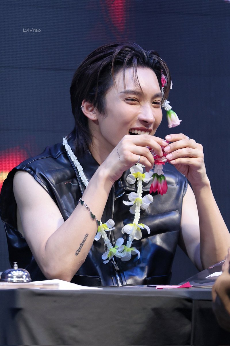 L̳v̳I̳v̳Y̳a̳o tweet media