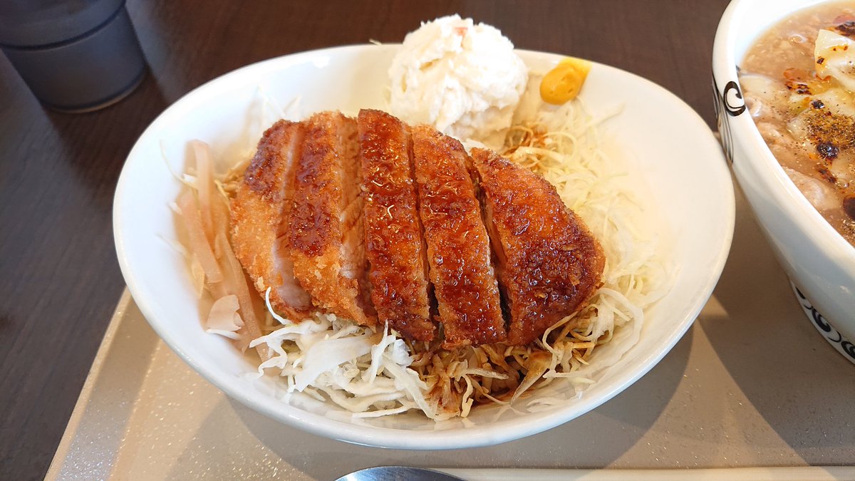 けんちん tweet media