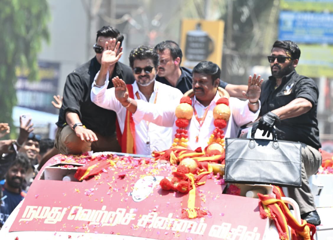 THChennai's tweet image. The poll campaign for 2026 #TamilNadu Assembly #election ends today. 

A 🧵 on the political leaders on their last leg of campaign across the State. Polling on April 23.

Glimpses of #TVK leader #Vijay at #Chennai on Tuesday. 

📸: R. Ragu