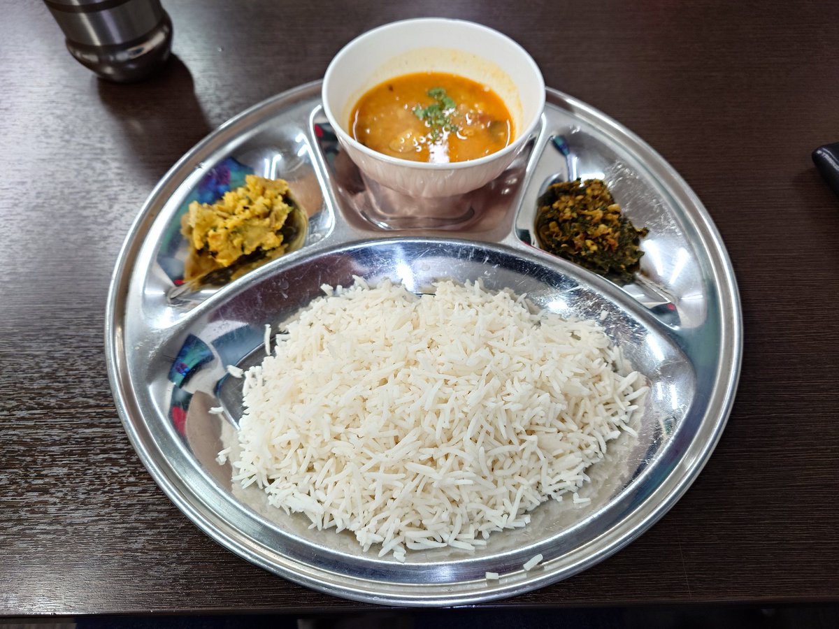 コマタソ tweet media