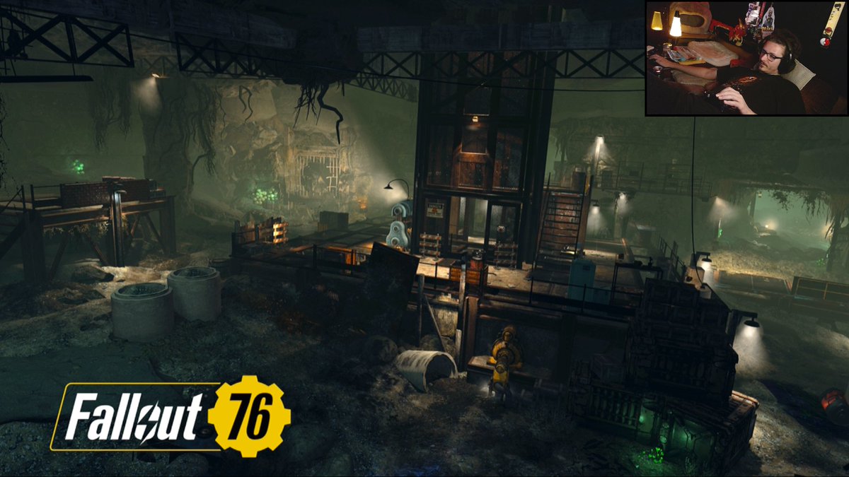 TheGamingDrake's tweet image. Looks like Super Mutants are starting to cause problems for the Brotherhood of Steel so they need to be dealt with. Will have to figure out where they're coming from and hopefully can manage to put a stop to them. Twitch.tv/DrakeTheDrake #furry #smallstreamer #twitchstreamer