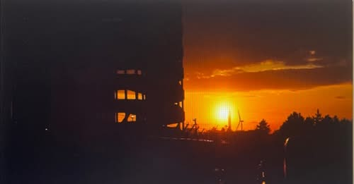 kikai0001's tweet image. お疲れ様です。
毎日1曲 配信中
ボーカリスト：大鷲拳
[黄昏のビギン]ちあきなおみさん　井上陽水・音源 Ver.
2022年レパートリー1000曲達成！

今日は、生歌で この古い曲　シニア昭和の方は知ってると思います。たまには静かに歌いたい時もあります
ACCESS👇
#Smule: smule.com/recording/%E4%… #Sing