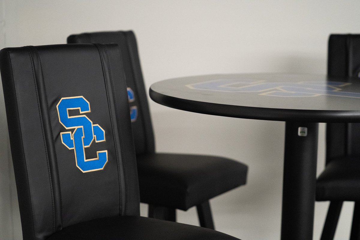 DreamSeat_HS's tweet photo. Shelbyville Central HS (TN) new film room project!! @bsnsports @BSNSports_TN...Featuring the Vera Film Room Chair @SeriesSeating https://t.co/cKEGrrIqt2