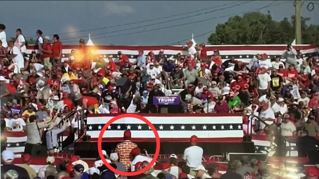 Brick Suit tweet media