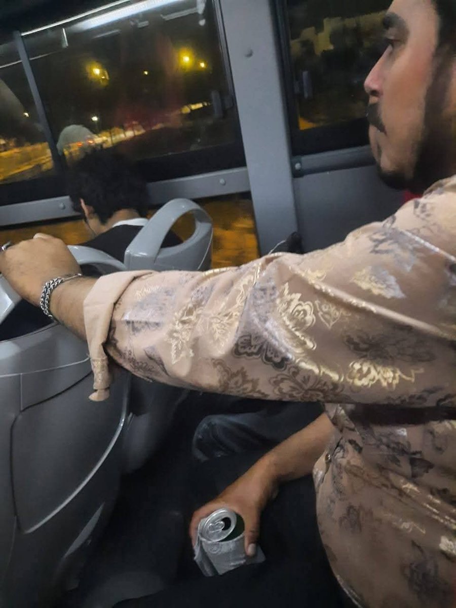 BORRACHOS EN PANDEMIA tweet media