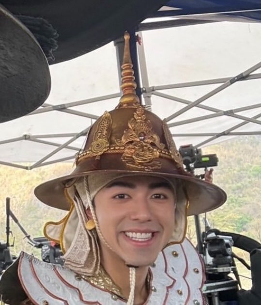 โลโซ tweet media