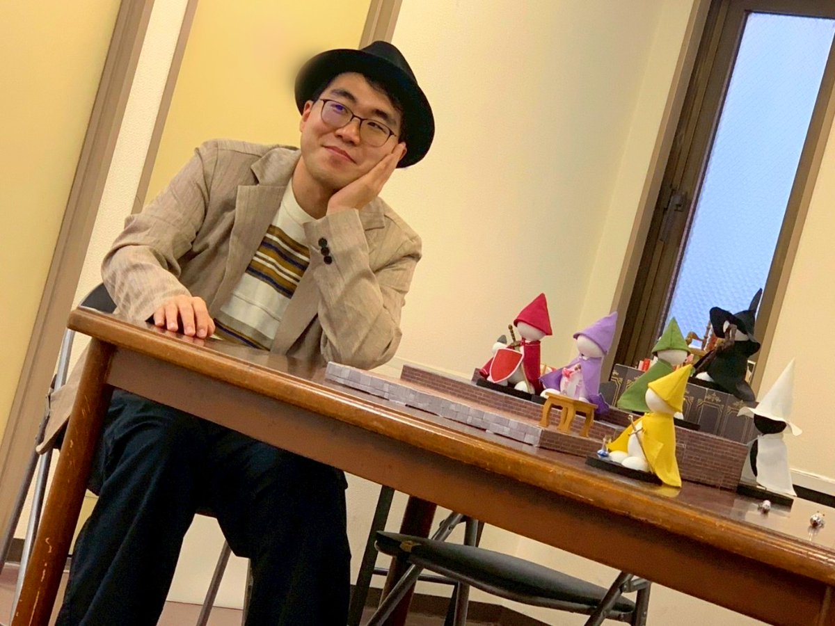 WeekEnd256's tweet photo. 【稽古場レポ✏️】

今週も稽古の様子をお届け✨

稽古も大詰め！
劇場稽古で出た課題をクリアしながら
来たる本番に向けて気合十分🔥

#魔法使いがしんだあと https://t.co/oMqNp5ZVHs
