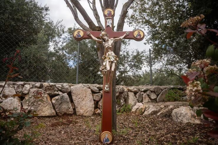 DoronShapir's tweet photo. Do not be overcome by evil, but overcome evil with good. https://t.co/KxtcuzHnoG