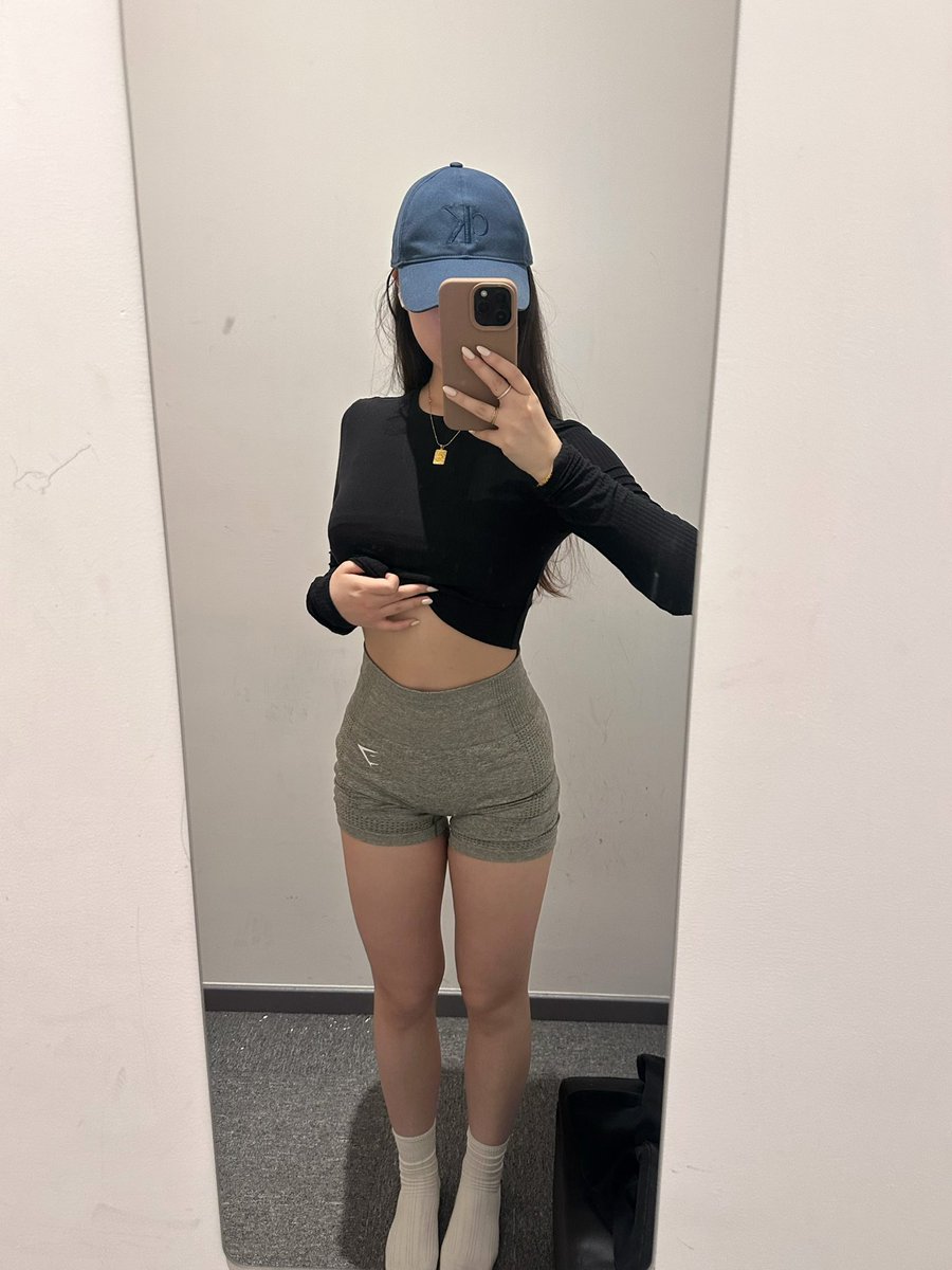 Sadandsad tweet media