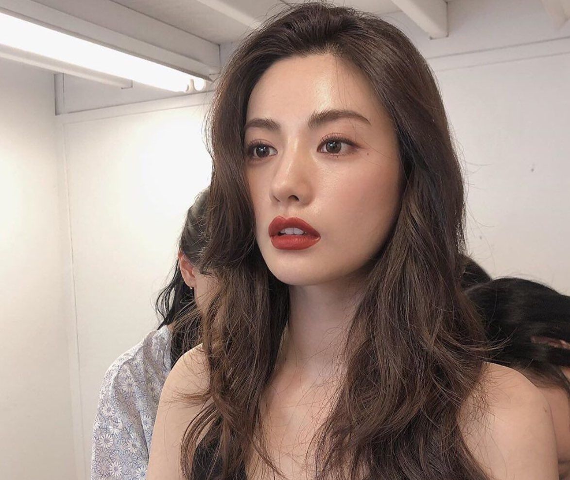 taesdawn26's tweet photo. the most beautiful woman to ever grace this planet https://t.co/aLAgc0zvR3